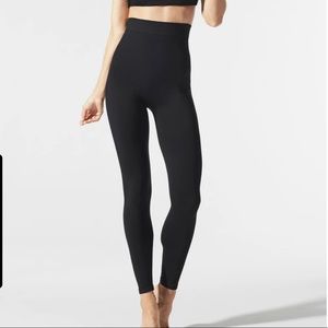 BLANQI Everyday Highwaist Postpartum + Nursing Support Leggings - Black / Small